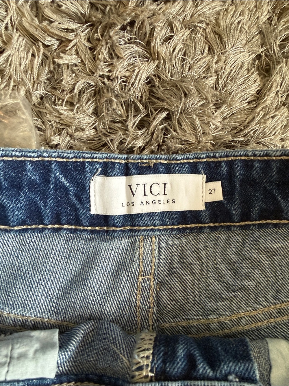 VICI Distressed Winnie High Rise denim shorts - Picture 3 of 4